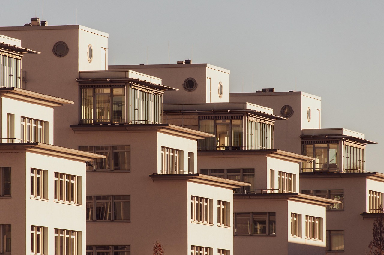 erfahren sie alles über immobilienbetrug – von den häufigsten methoden bis hin zu tipps, wie sie sich schützen können. schützen sie sich vor unseriösen angeboten und erfahren sie, wie sie rechtzeitig erkennen, ob eine immobilie in gefahr ist.
