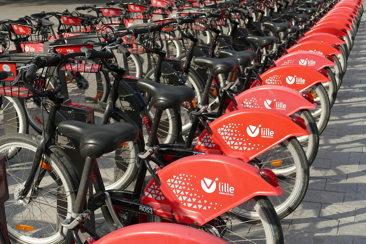 streik im öffentlichen dienst: aktuelle informationen zu arbeitsniederlegungen, ursachen und auswirkungen auf den öffentlichen sektor.