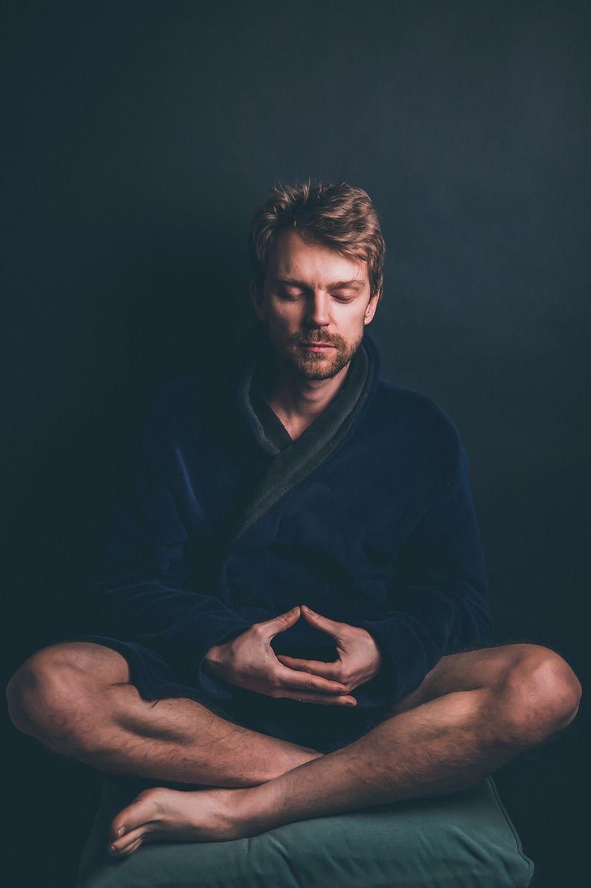 entdecken sie die kraft der achtsamkeit: praktische techniken, tipps und wissenschaftliche erkenntnisse, um mehr gelassenheit, wohlbefinden und balance in ihr leben zu bringen.