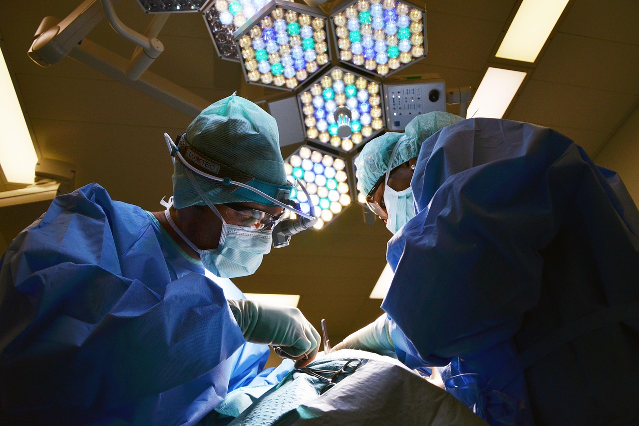 erfahren sie mehr &uuml;ber den &auml;rztemangel in l&auml;ndlichen gebieten und die herausforderungen bei der medizinischen versorgung abseits der st&auml;dte.